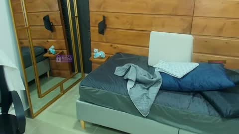 Snapshot of mila_kiitty chatting on 05-19-26, 11:16 Milena online show from 05-19-26, 11:16