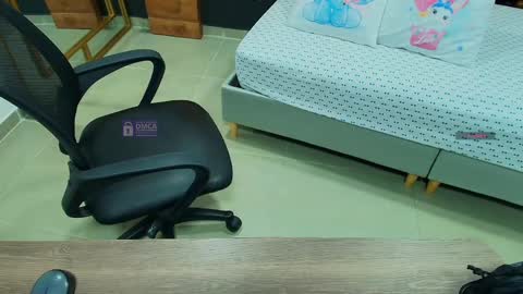 Snapshot of mila_kiitty chatting on 05-29-26, 11:19 Milena online show from 05-29-26, 11:19