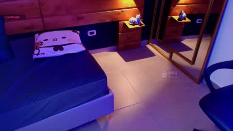 Snapshot of mila_kiitty chatting on 07-09-26, 11:14 Milena online show from 07-09-26, 11:14
