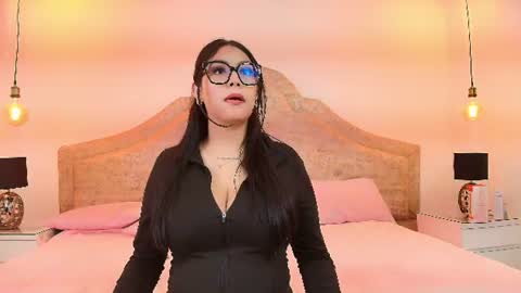 Snapshot of mila_lune1 chatting on 08-03-26, 04:11 mila_lune1 online show from 08-03-26, 04:11