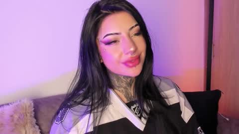     online show from 01-15-26, 06:18