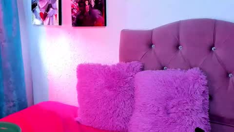 MILA  online show from 01-16-26, 04:33