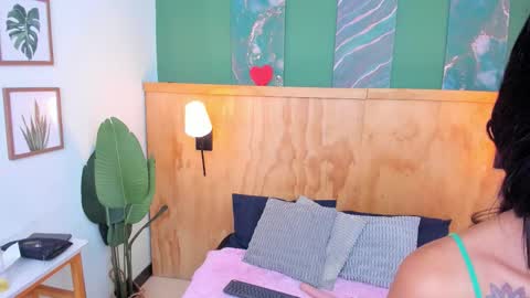 Mila and samy online show from 10-23-25, 12:04