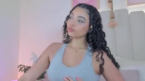 mila_stark333 online show from 04-06-26, 12:52
