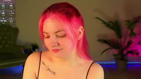 Lisa online show from 06-20-26, 08:11