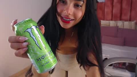 milaa_star online show from 09-26-25, 04:27