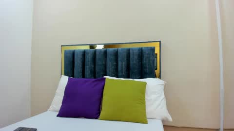 mila online show from 04-17-26, 10:40