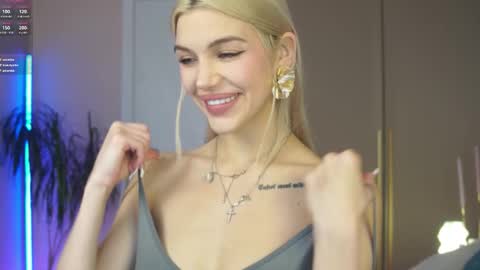 Mila and u can call me sweet bunny online show from 02-07-26, 10:52