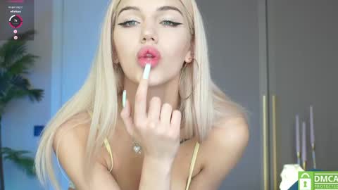 Snapshot of milabunny_ chatting on 05-01-26, 09:47 Mila and u can call me sweet bunny online show from 05-01-26, 09:47