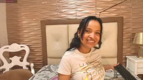 miladiosa online show from 04-11-26, 01:04