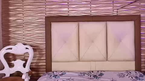 miladiosa online show from 05-26-26, 12:01