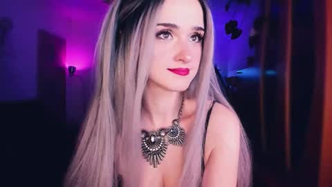 MiladyJolie online show from 11-26-25, 10:00