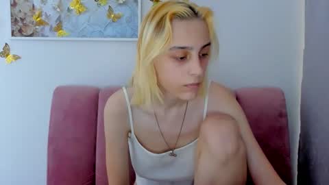 MilaGlow online show from 01-16-26, 02:43