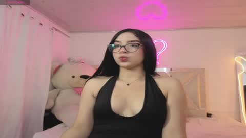 Snapshot of milah_tay chatting on 04-25-26, 11:35 milah_tay online show from 04-25-26, 11:35