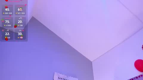 Snapshot of milahall__ chatting on 02-11-25, 09:42 Milenna online show from 02-11-25, 09:42