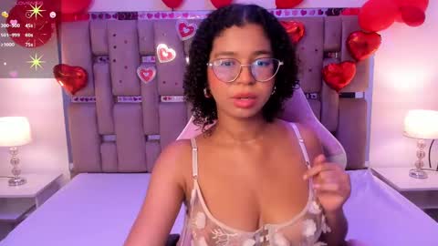 Snapshot of milahall__ chatting on 02-24-25, 03:44 Milenna online show from 02-24-25, 03:44