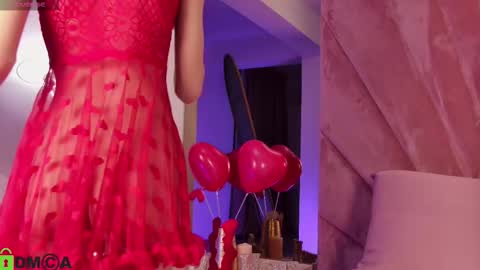 Snapshot of milahoneyy chatting on 02-15-26, 06:59 MH online show from 02-15-26, 06:59