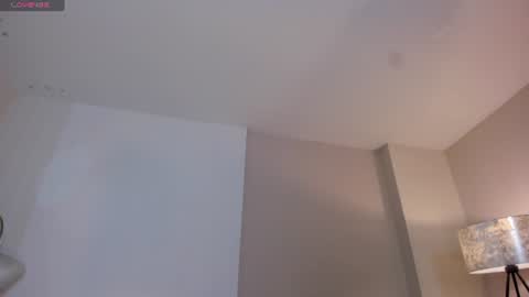 Snapshot of milalawrence_ chatting on 06-19-26, 11:47 Mila online show from 06-19-26, 11:47
