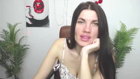 Snapshot of milaloona chatting on 05-08-26, 06:52 Milaloona online show from 05-08-26, 06:52