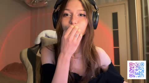 milamiuu online show from 04-30-26, 03:18