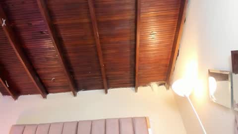 Milan  online show from 10-26-25, 07:42