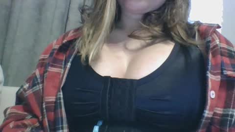 Snapshot of milana5551 chatting on 12-26-24, 06:41 milana online show from 12-26-24, 06:41