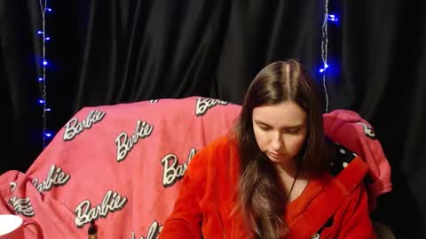 Snapshot of milana696969 chatting on 09-18-25, 06:21 MilAna online show from 09-18-25, 06:21