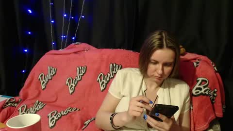 Snapshot of milana696969 chatting on 04-27-26, 07:01 MilAna online show from 04-27-26, 07:01