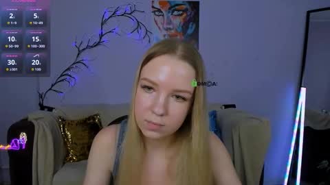 Snapshot of milana_stars chatting on 09-11-25, 01:00 Mila online show from 09-11-25, 01:00