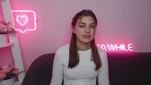 milanaangelas online show from 12-08-24, 05:39