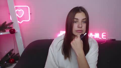 milanaangelas online show from 12-20-24, 10:49