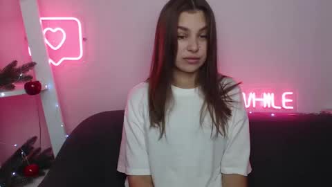 milanaangelas online show from 12-21-24, 05:47