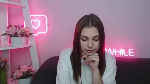 milanaangelas online show from 01-19-25, 05:37