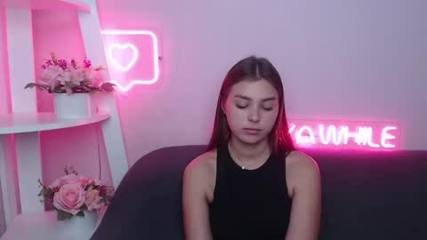 milanaangelas online show from 02-21-25, 08:51