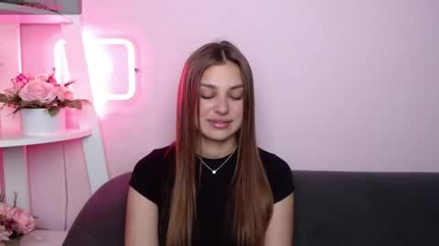 Snapshot of milanaangelas chatting on 06-22-26, 07:44 milanaangelas online show from 06-22-26, 07:44
