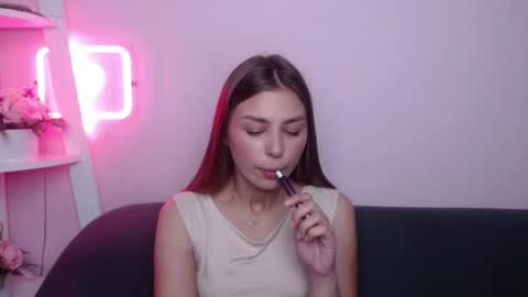 Snapshot of milanaangelas chatting on 06-29-26, 04:52 milanaangelas online show from 06-29-26, 04:52