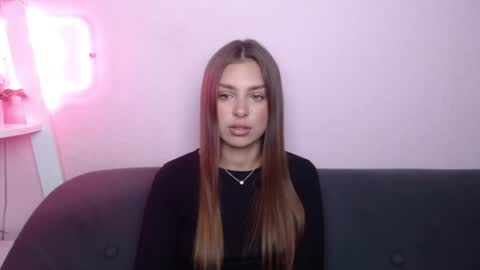 Snapshot of milanaangelas chatting on 07-12-26, 04:47 milanaangelas online show from 07-12-26, 04:47