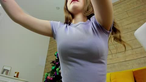 MilanaBalmain online show from 12-22-24, 12:16