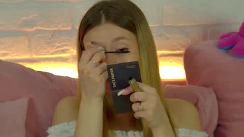 MilanaBalmain online show from 12-02-25, 05:02