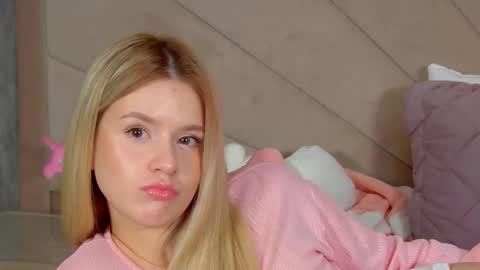 Snapshot of milanabalmain chatting on 02-03-26, 06:40 MilanaBalmain online show from 02-03-26, 06:40