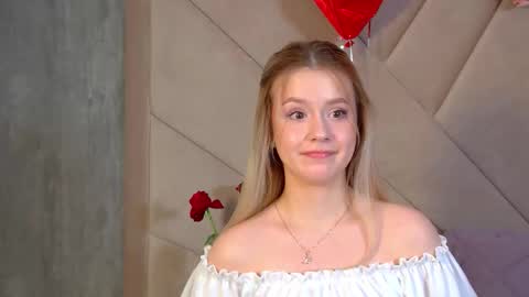 Snapshot of milanabalmain chatting on 02-20-26, 06:26 MilanaBalmain online show from 02-20-26, 06:26