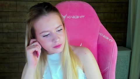 Snapshot of milanabalmain chatting on 03-02-26, 05:08 MilanaBalmain online show from 03-02-26, 05:08