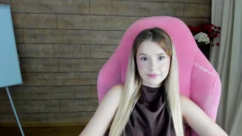 MilanaBalmain online show from 07-08-26, 04:11