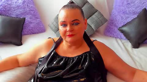 Snapshot of milanabiegert chatting on 09-27-25, 08:19 Lana online show from 09-27-25, 08:19