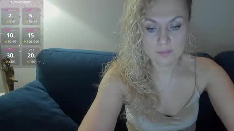 milanna_x online show from 11-27-25, 06:15