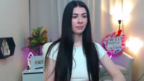 Snapshot of milasecretsss chatting on 05-28-26, 06:54 milasecretsss online show from 05-28-26, 06:54