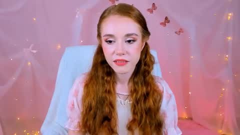 Snapshot of milasiren chatting on 06-19-26, 05:56 Mila online show from 06-19-26, 05:56