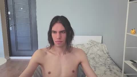 Snapshot of milaslovv chatting on 06-27-26, 07:35 Mila online show from 06-27-26, 07:35