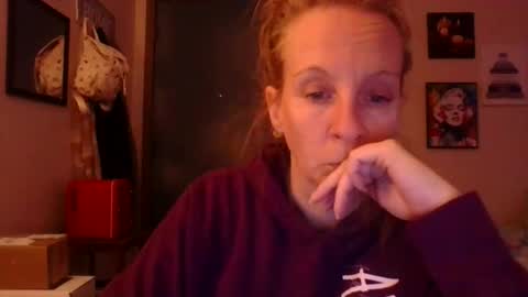 Mila online show from 04-15-26, 06:48