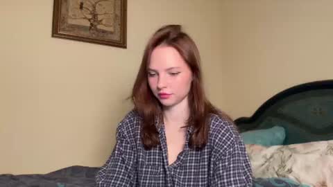 Snapshot of milav_ chatting on 07-25-26, 02:47 Lana online show from 07-25-26, 02:47